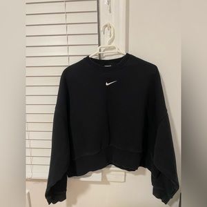 Nike womens sweatshirt